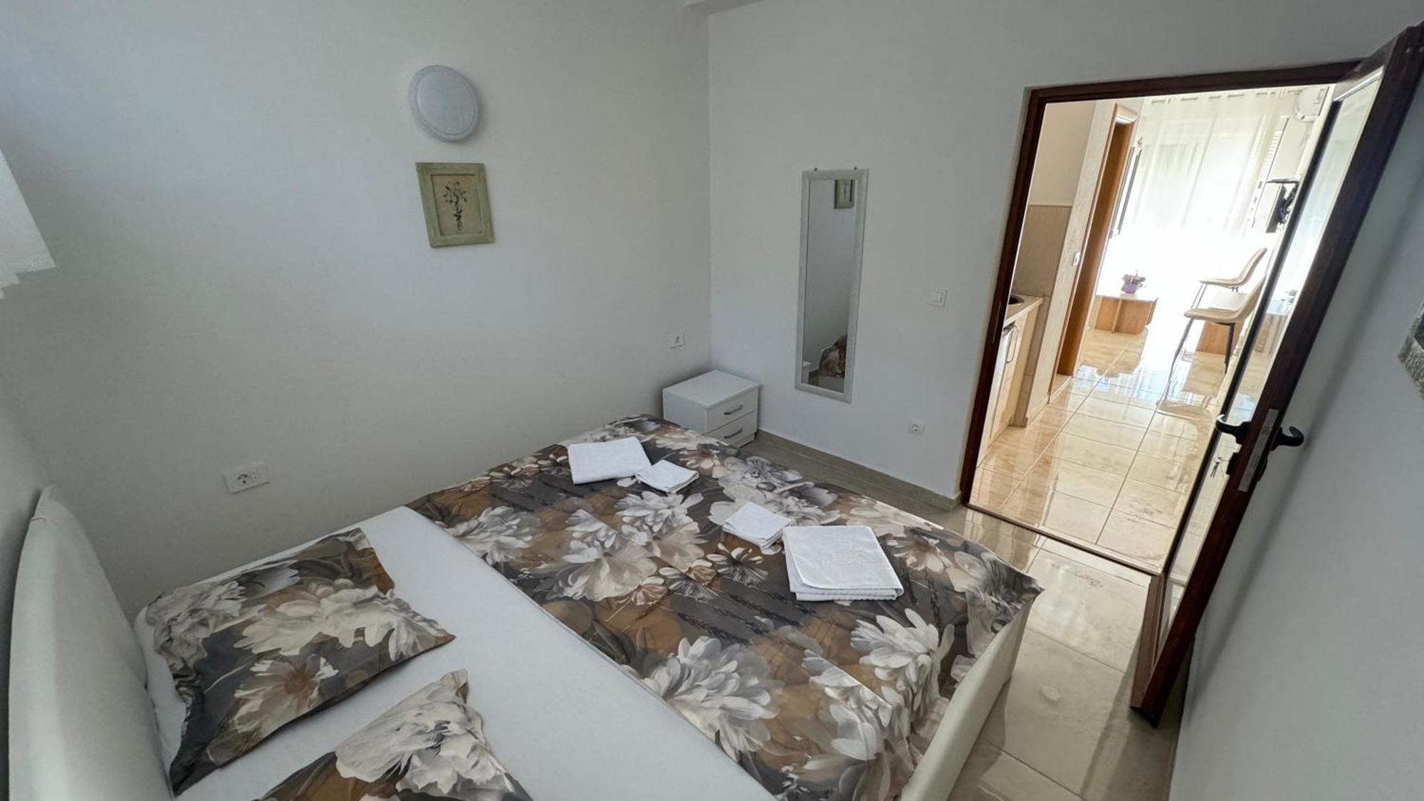 Ferienwohnung Harasta Lux Bar Exterior foto
