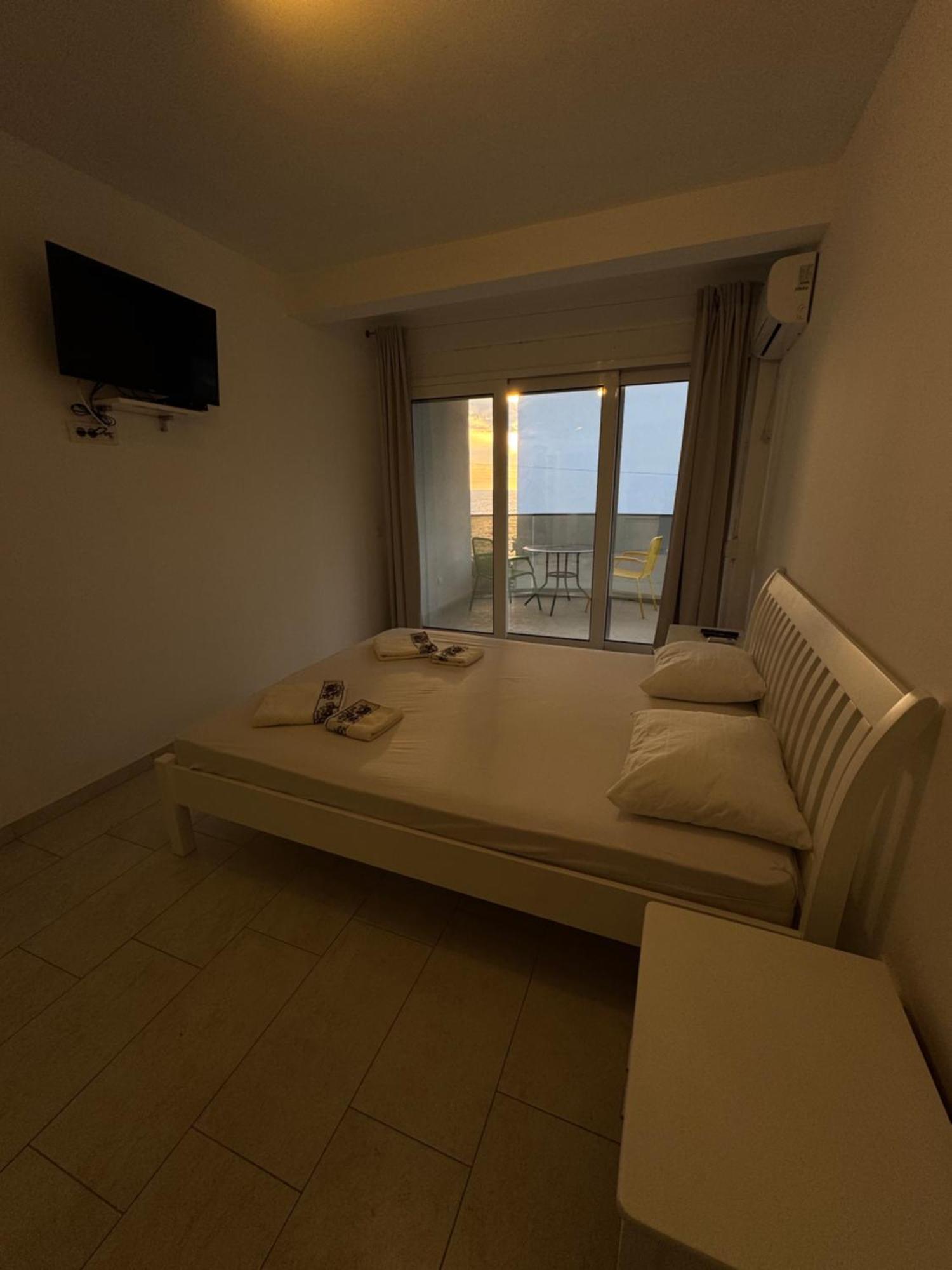 Ferienwohnung Harasta Lux Bar Exterior foto